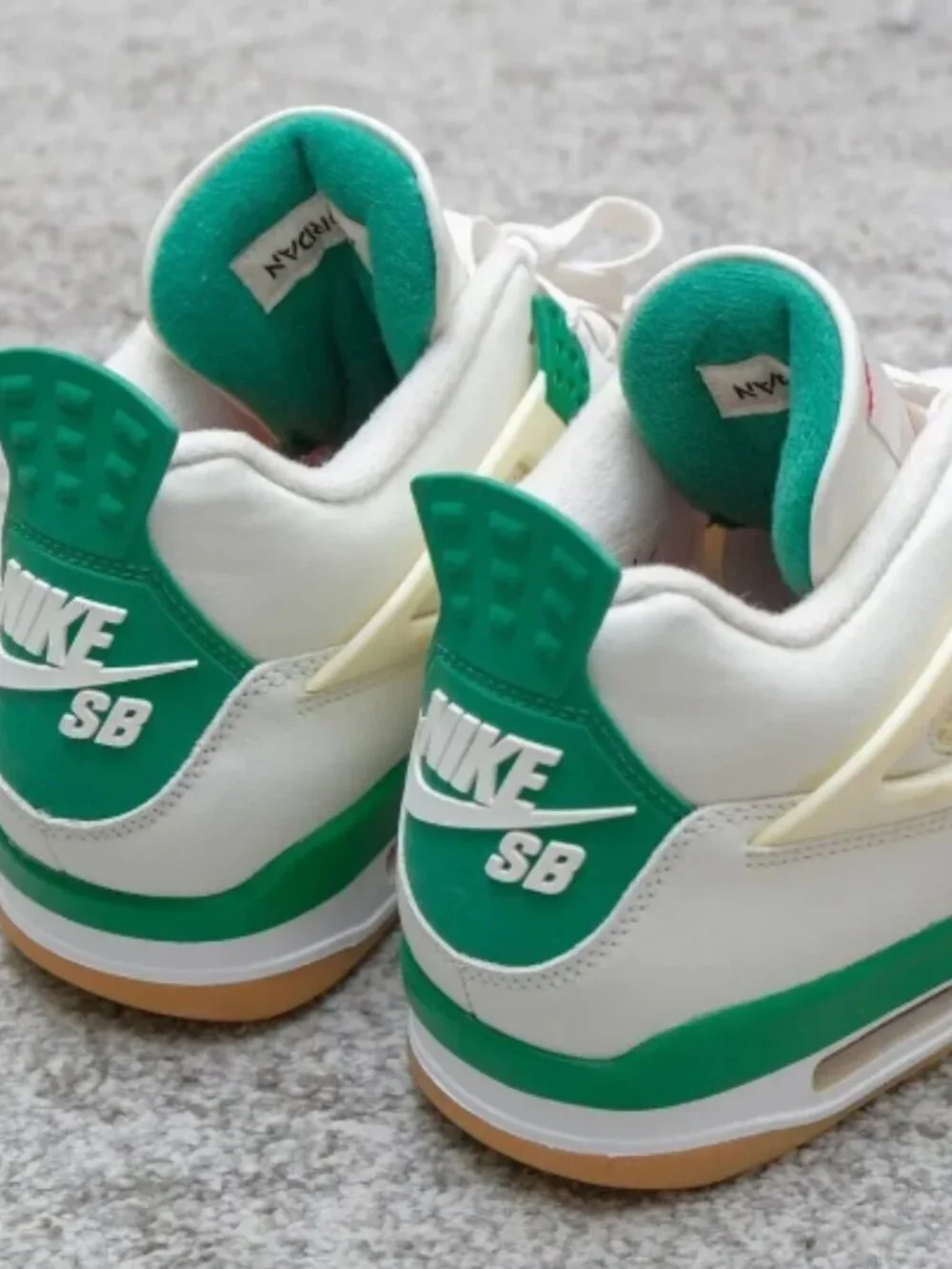 Nike SB Air Jordan 4 Retro SP 'Pine Green' Men's